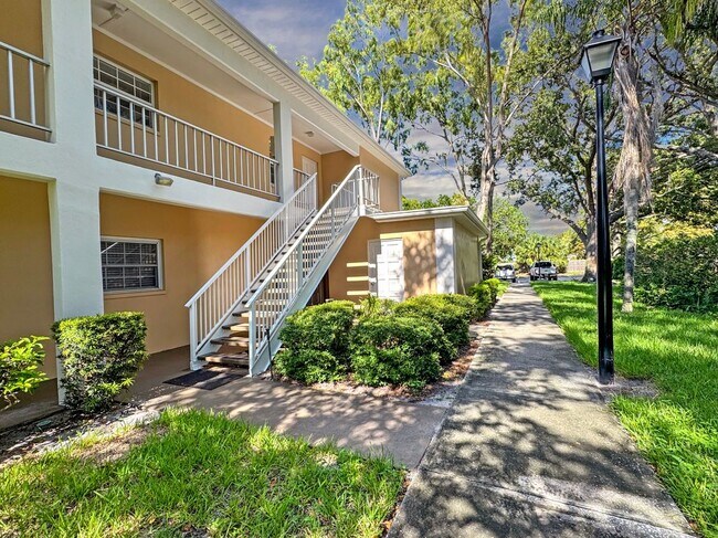 Foto del edificio - 8300 Bardmoor Blvd
