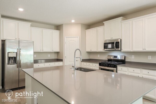 Building Photo - 4 br, 2 bath House - 265 Portada Drive UNIT