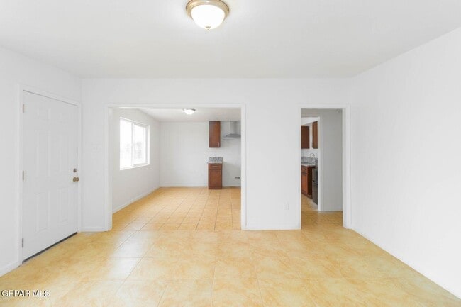 Building Photo - 8620 Campana Ct