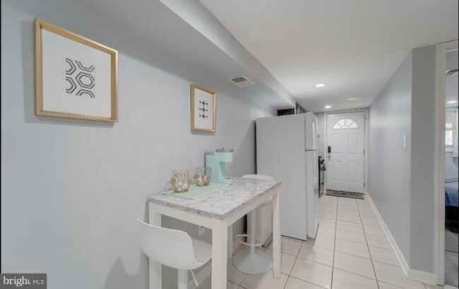 Foto del edificio - 325 57th St NE