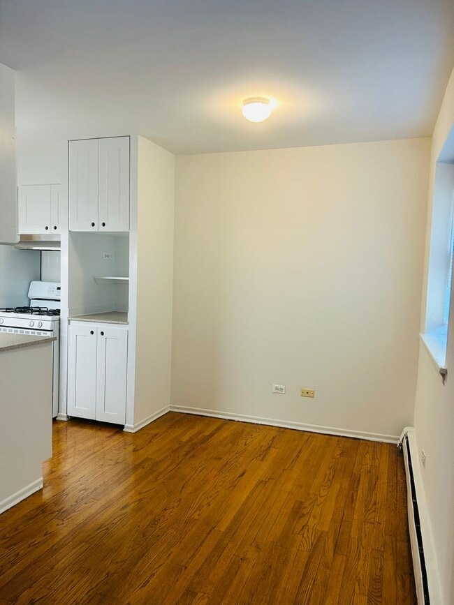 Interior Photo - Hollywood Beach
