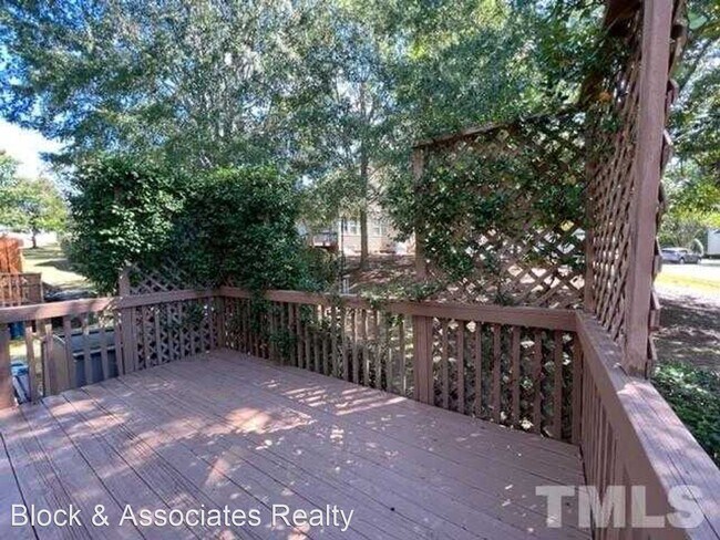 Foto del edificio - 4 br, 2.5 bath House - 600 Nottinghill Walk