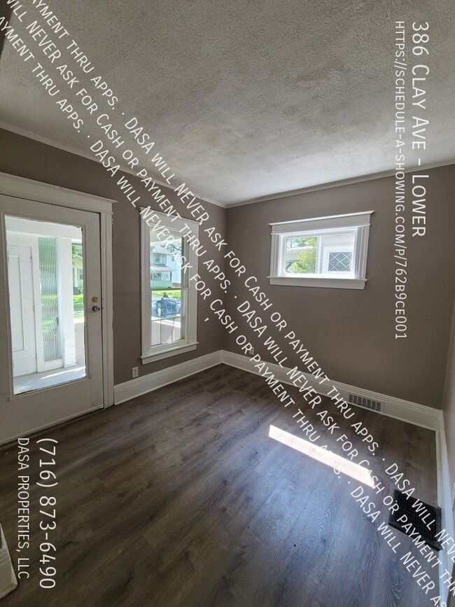 Building Photo - 386 Clay Ave