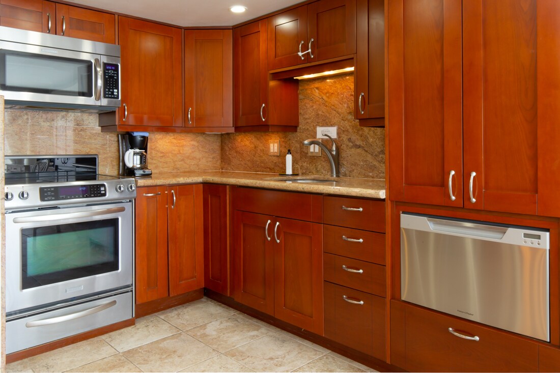 Full kitchen with dishwasher - 1777 Ala Moana Blvd