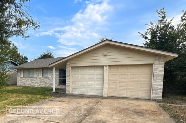 Building Photo - 3923 Knottynold Ln