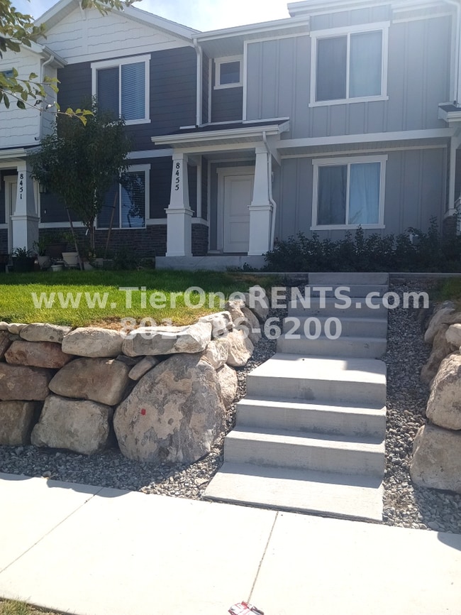 This property offers a NO DEPOSIT option available for qualified renters! - This property offers a NO DEPOSIT option available for qualified renters! Townhome