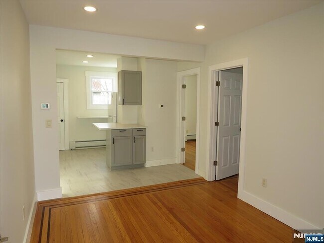 Foto del edificio - 8 Louis St