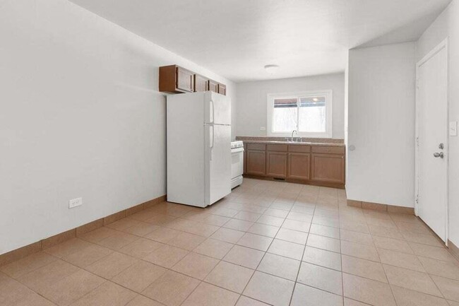 Foto del edificio - 251 Elmwood Ave