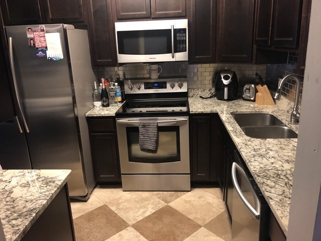 Building Photo - 1437 Thrush Pl