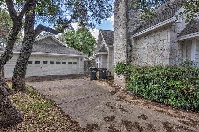 Building Photo - 101 Ridgemont Ct