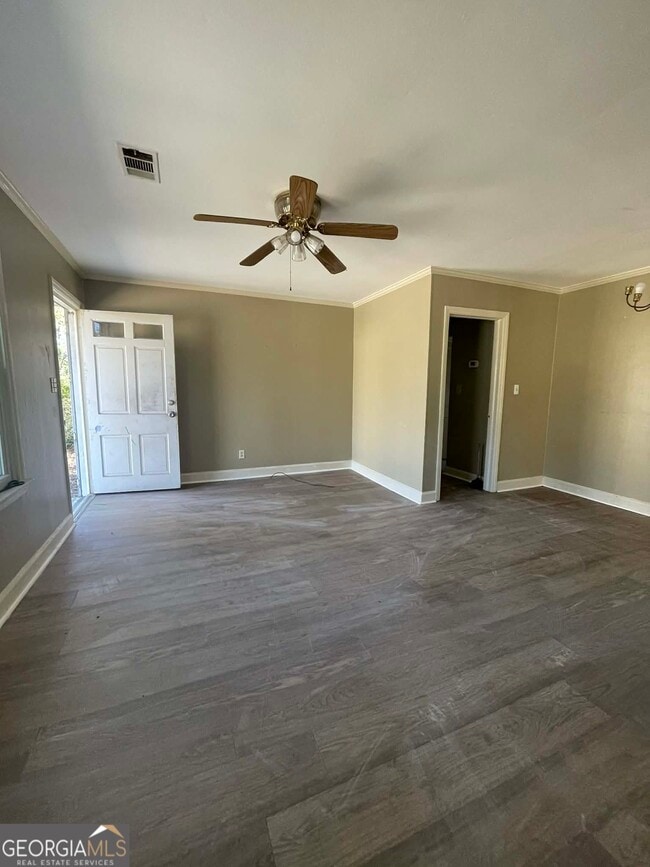 Building Photo - 604 W Moore St