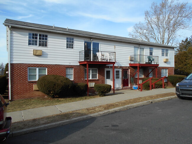 Front Of Building - 107 S Jerome St