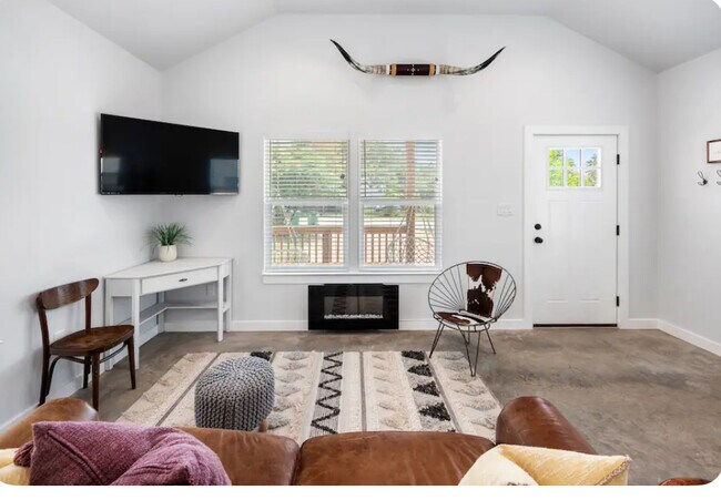 Foto del edificio - 1004 13th St