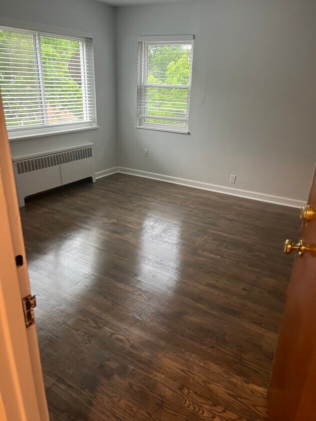 Foto principal - 4430 Ridgeview Ave