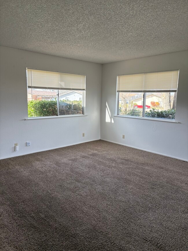 Building Photo - 21225 Campo Ct