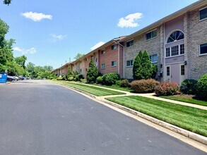 Building Photo - 2839 Kalmia Lee Ct