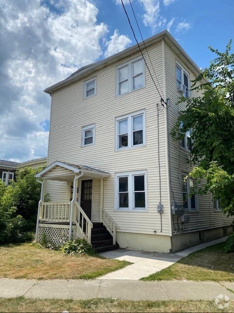 Building Photo - 43 Mendelssohn St