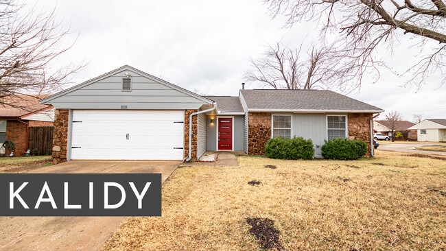 Photo - 808 SE 13th St House