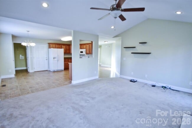 Foto del edificio - 1491 Mayfair Dr