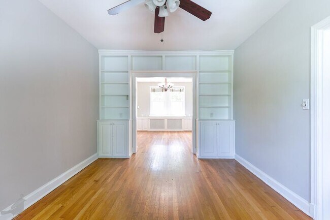 Foto del edificio - 326 17th St NE