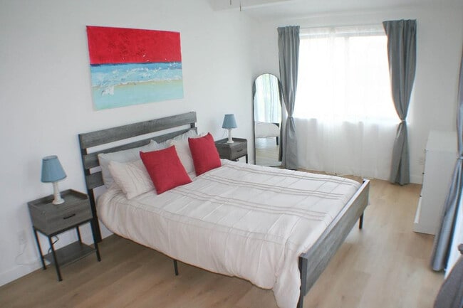 Building Photo - 1901 Northridge Rd