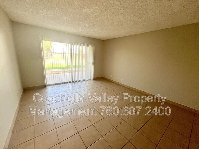 Foto del edificio - 2580 E Tahquitz Canyon Way