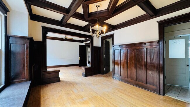 Foto del edificio - 1024 E Brady St