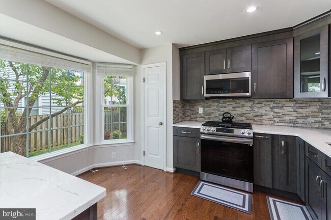 Building Photo - 6619 Sky Blue Ct