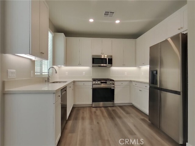 Building Photo - 31698 Luther Dr