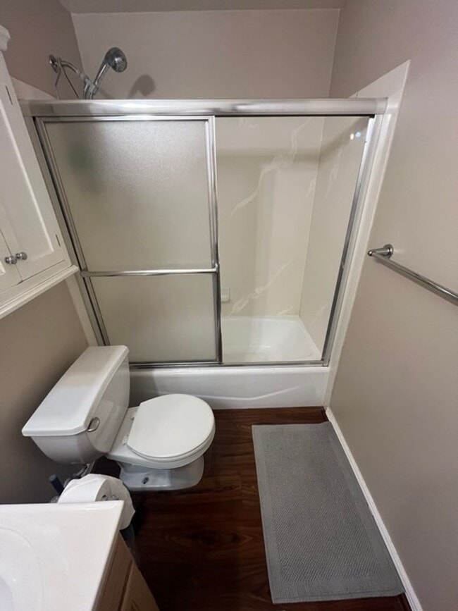 Building Photo - Bedroom Available in Provo