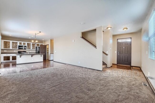Building Photo - 2273 Saddle Back Ct