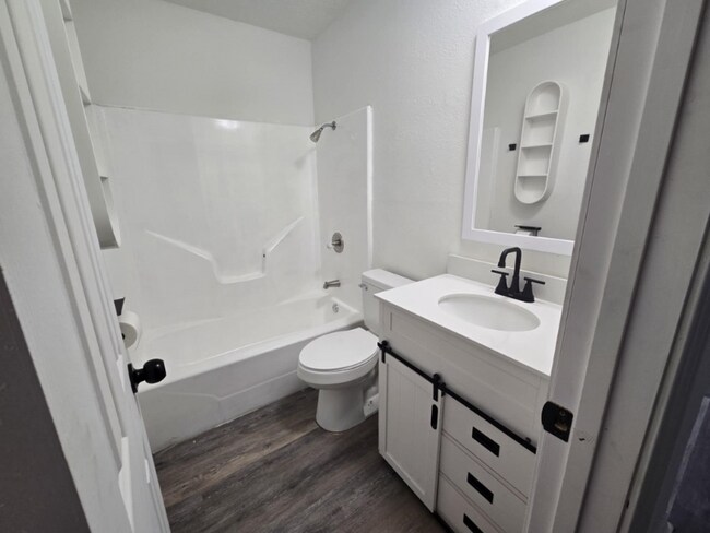 Foto del edificio - 334a Myer Ave