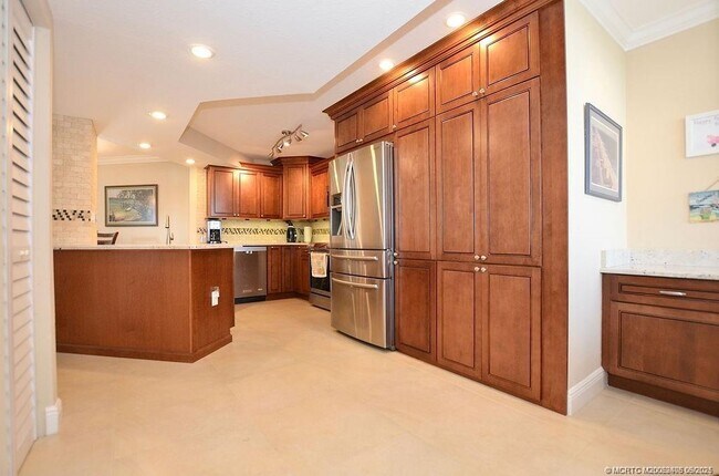 Foto del edificio - 9550 S Ocean Dr