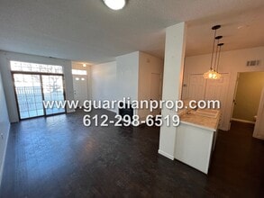 Building Photo - 2739 Mallard Dr