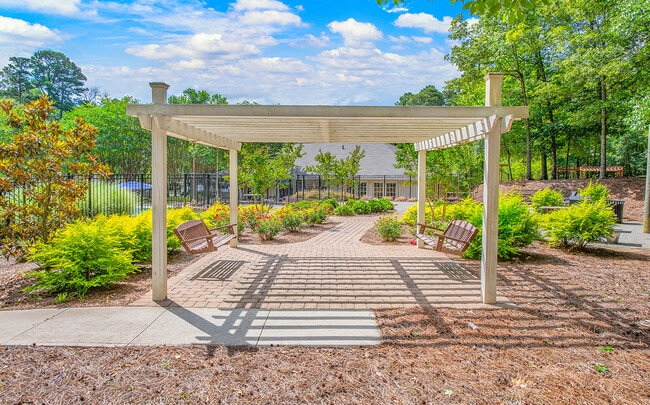 Building Photo - MAA Duke Forest