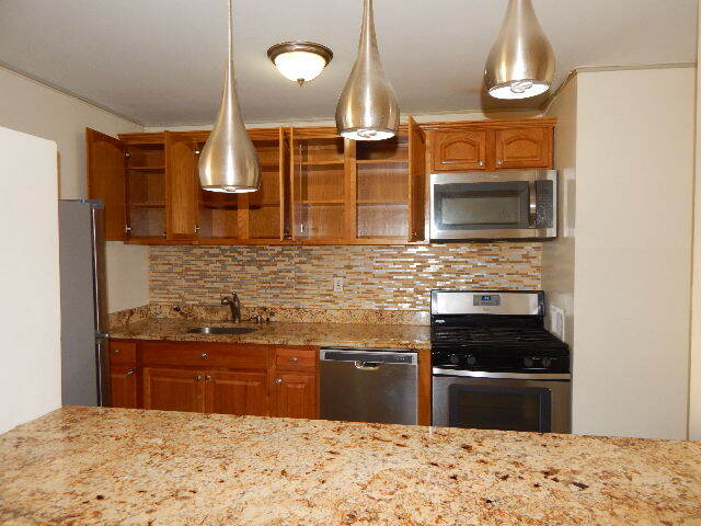 Foto del edificio - 270 Marin Blvd