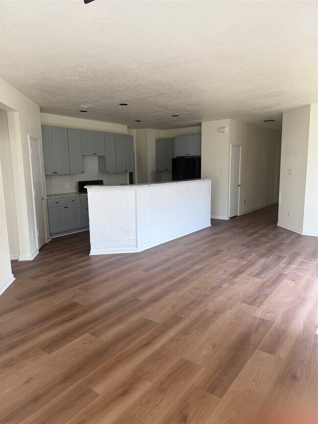 Building Photo - 16531 Cheshire Grove Ln