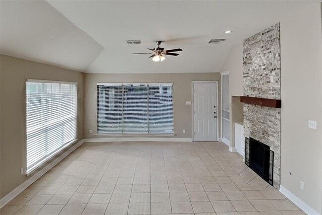 Building Photo - 11 Nila Grove Ct