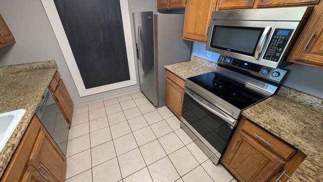 Building Photo - 3065 N Quail Creek Dr