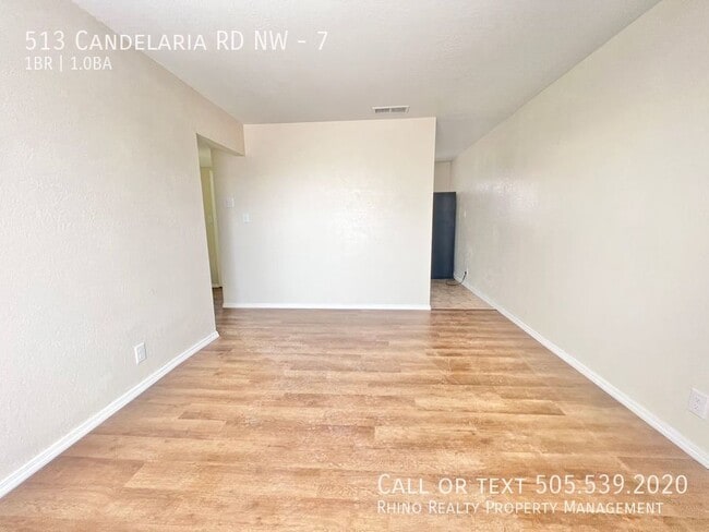 Building Photo - 513 Candelaria Rd NW