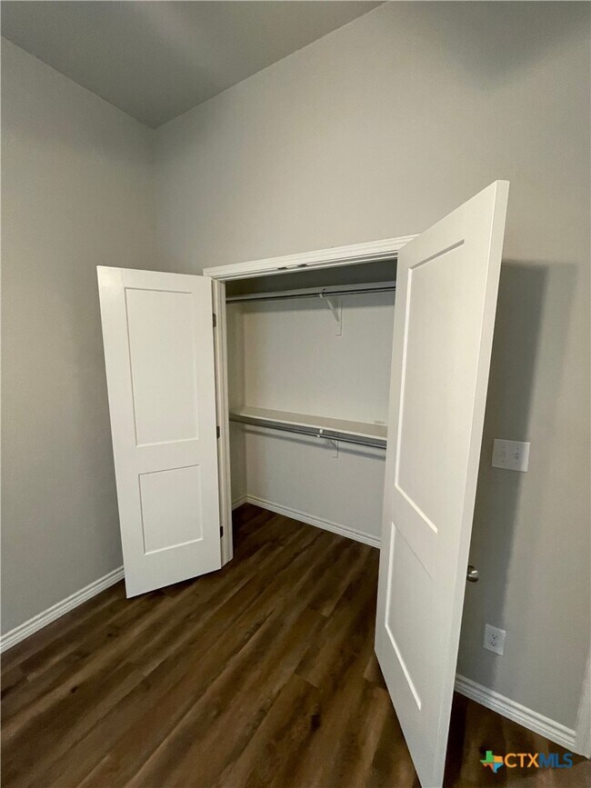 Foto del edificio - 1190 Fm 2623