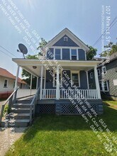Building Photo - 107 Myrtle St