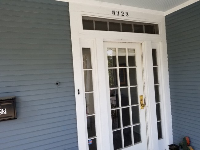 Foto del edificio - 5322 Prytania St