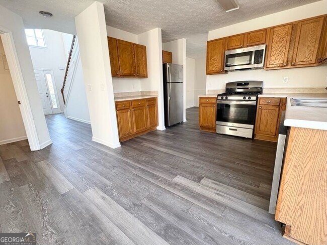 Building Photo - 1730 Bennett Dr