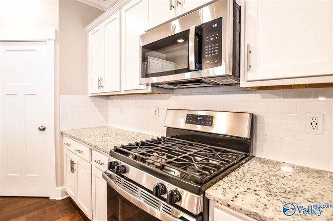 Foto del edificio - 29851 Copperpenny Drive NW