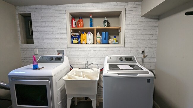 Foto del edificio - 3641 SW Evelyn St