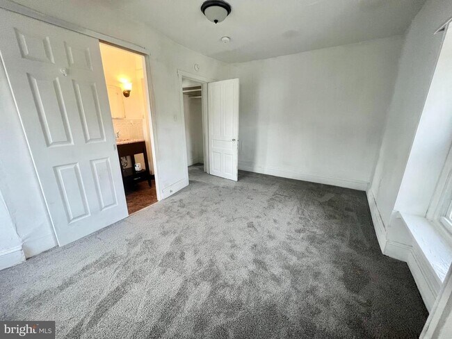 Foto del edificio - 1128 Main St