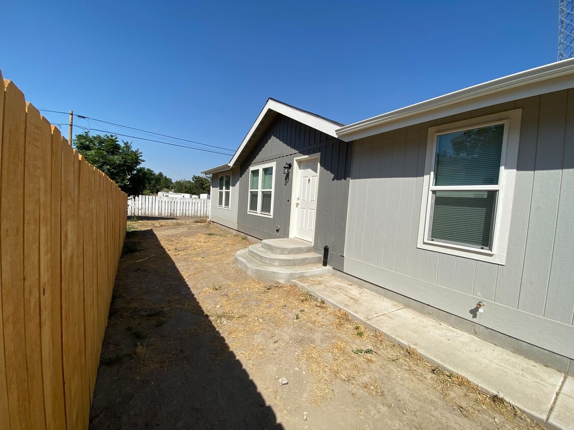 Foto principal - Beautiful 3-Bedroom in Pilot Rock!