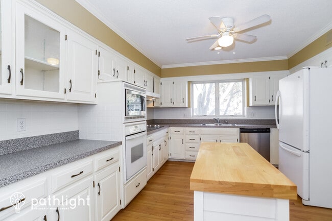 Building Photo - 12700 W 117th St, Overland Park, KS, 66210