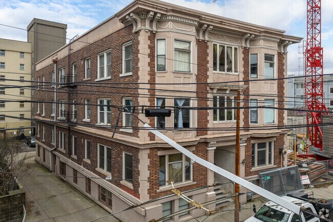 Exterior - Troy Apartments